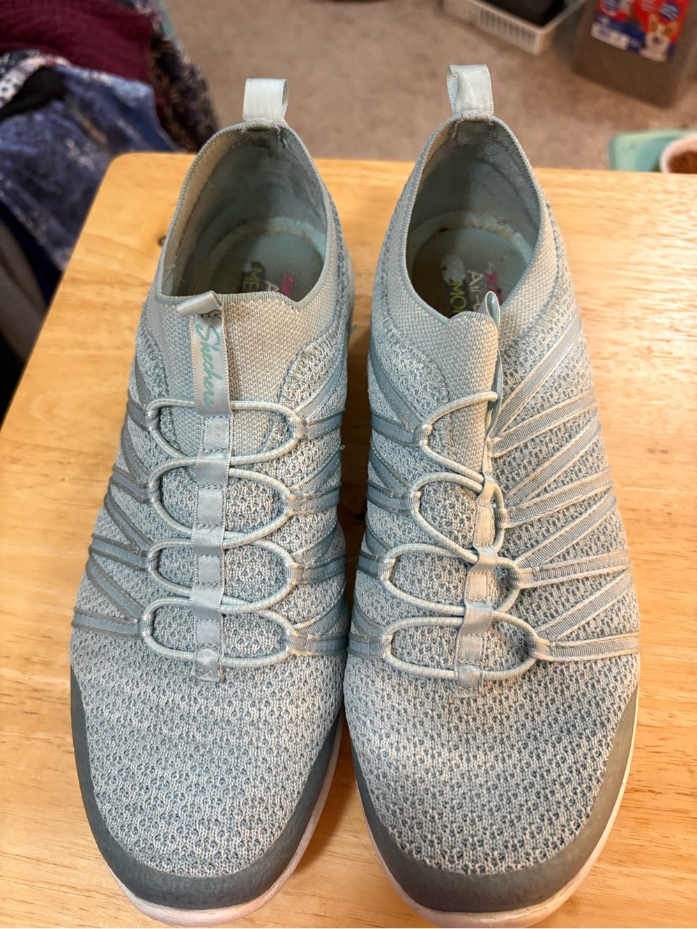 Skechers 8.5 blue Summits slip on shoes air cooled memory foam air cooled insole
